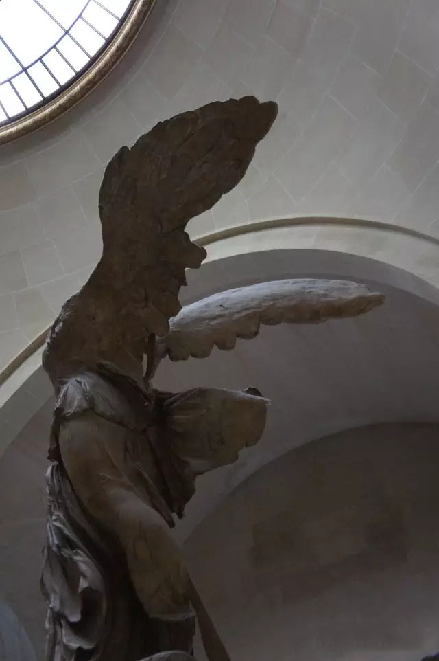 wings of victory statue