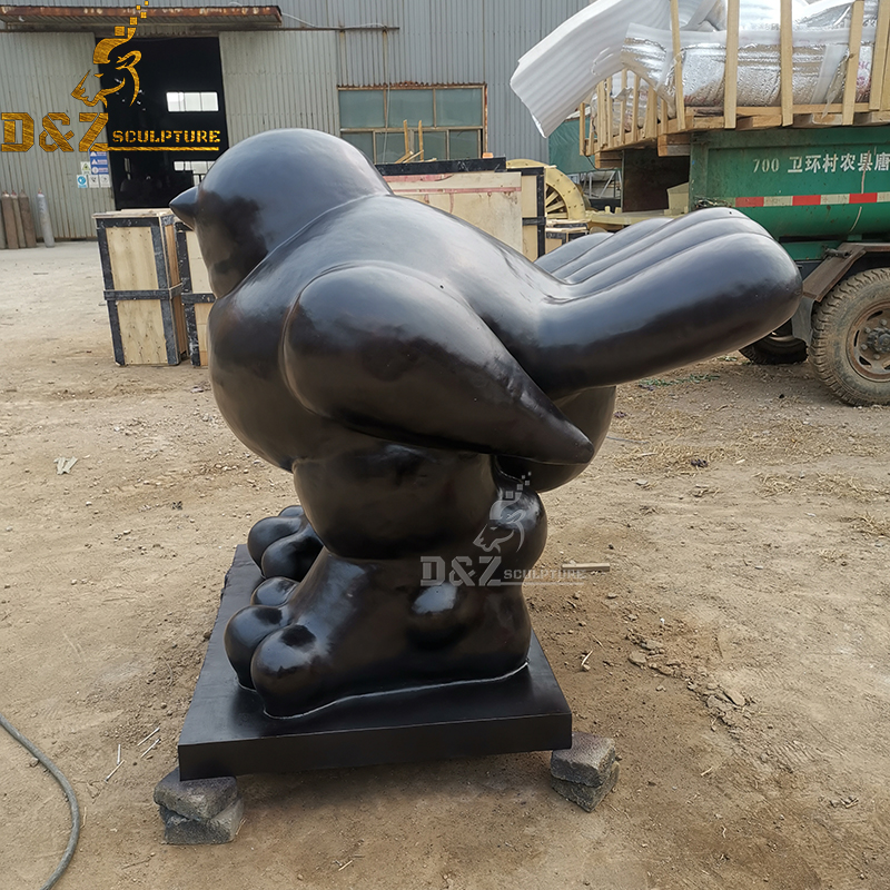 Hot design metal casting life size Botero fat bird sculpture for garden decor