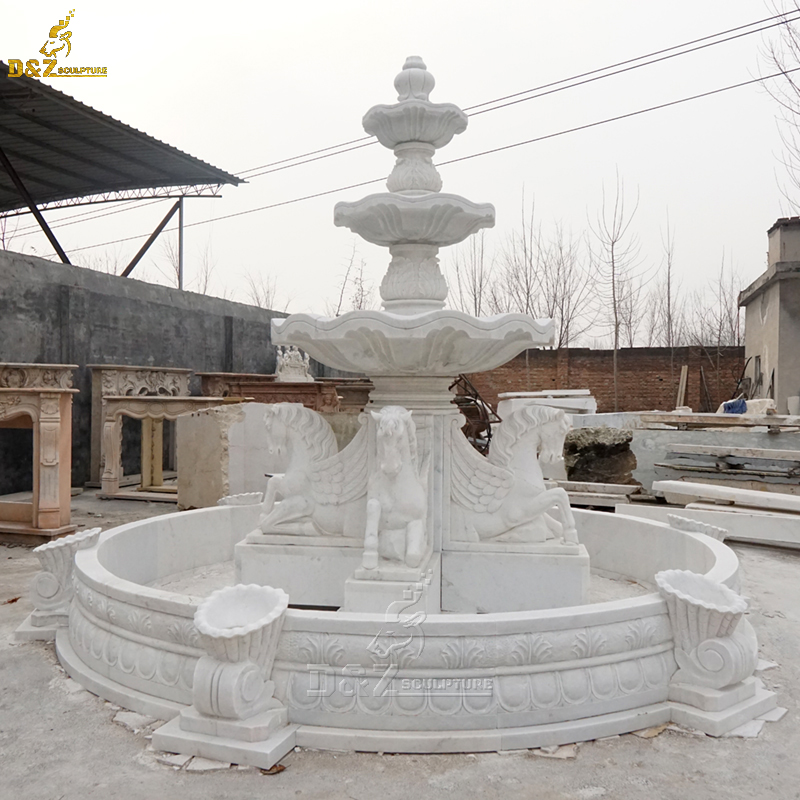 What are the characteristics of marble fountain sculptures