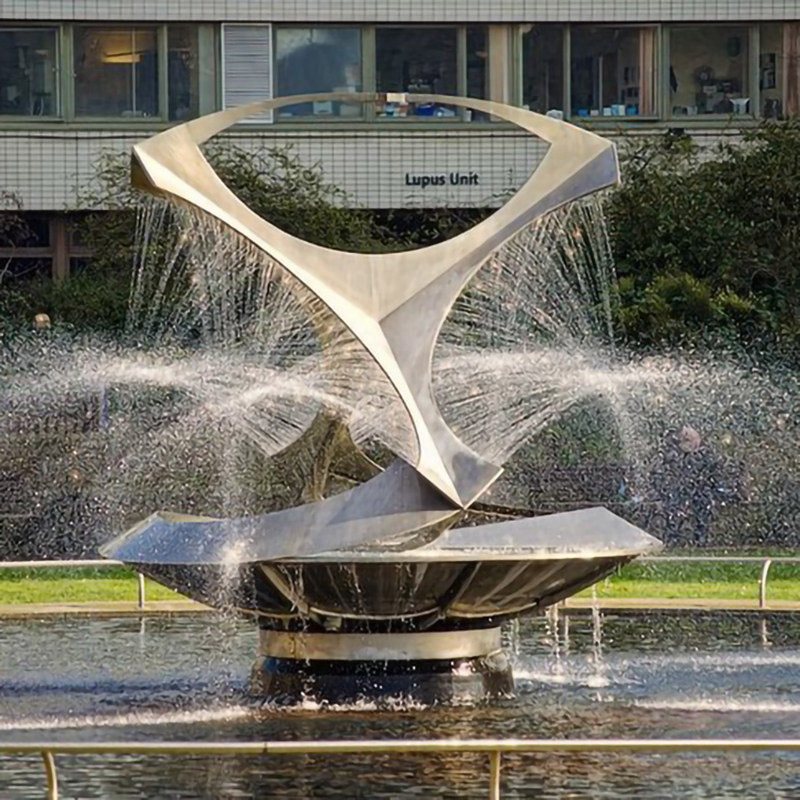 Ripples and Flying Outdoor Water Fountain Sculpture