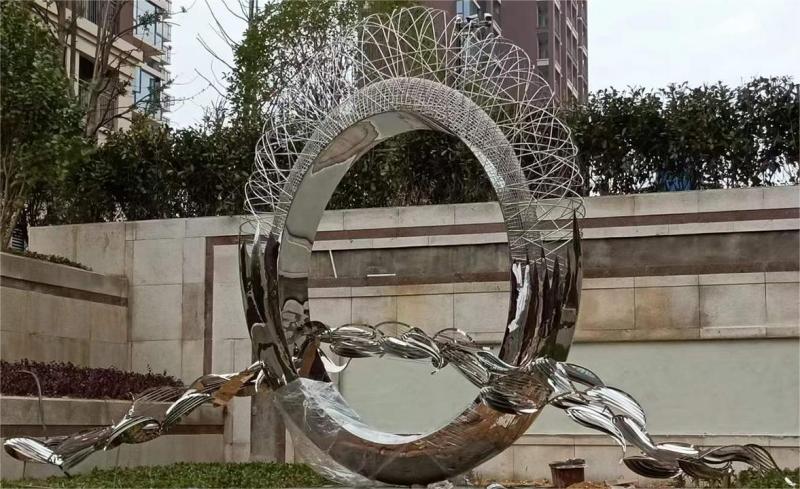 Metal Art Fish Sculpture Hollow Circle Sculpture Garden Landscape Decoration DZ-201