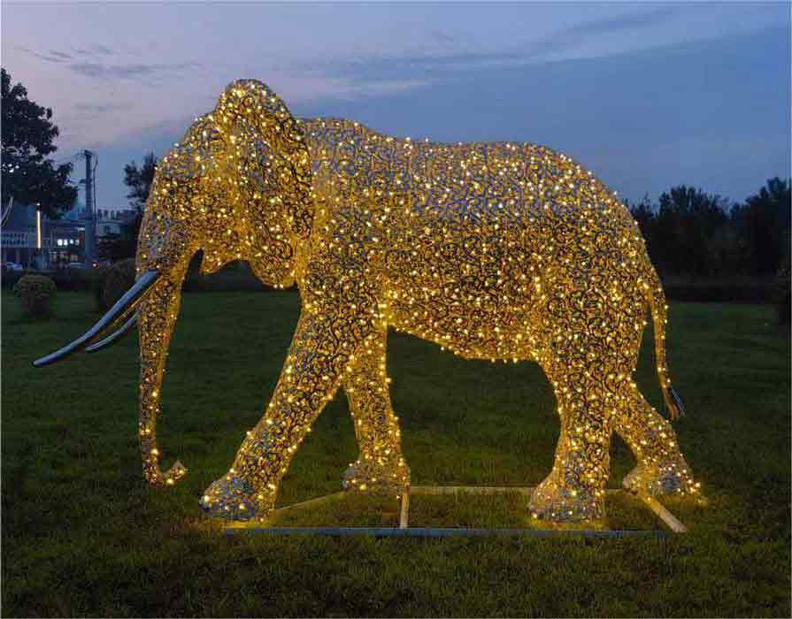 Large Outdoor Metal Animal Sculptures: large metal elephant sculpture