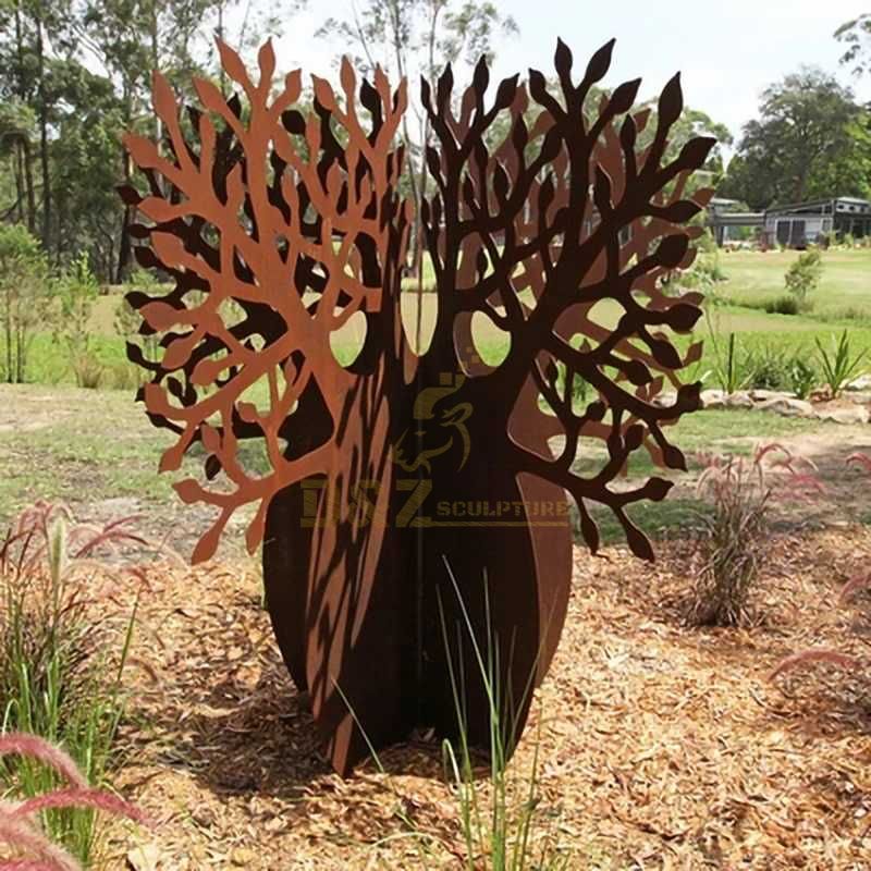 Geometric pattern welding corten steel outdoor sculpture