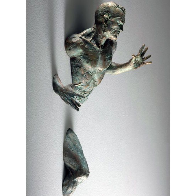 Bronze body statue in wall Extra Moenia