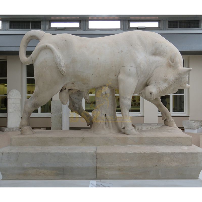 Stylish Polished Marble Life Size Bull Statue