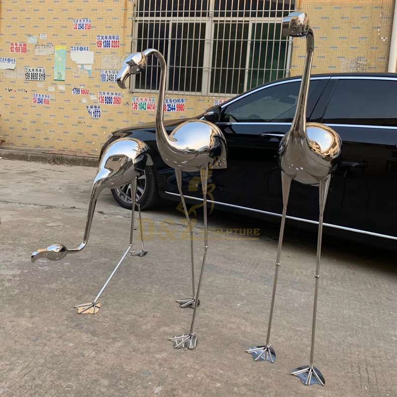 Stainless steel metal crane animal sculptures