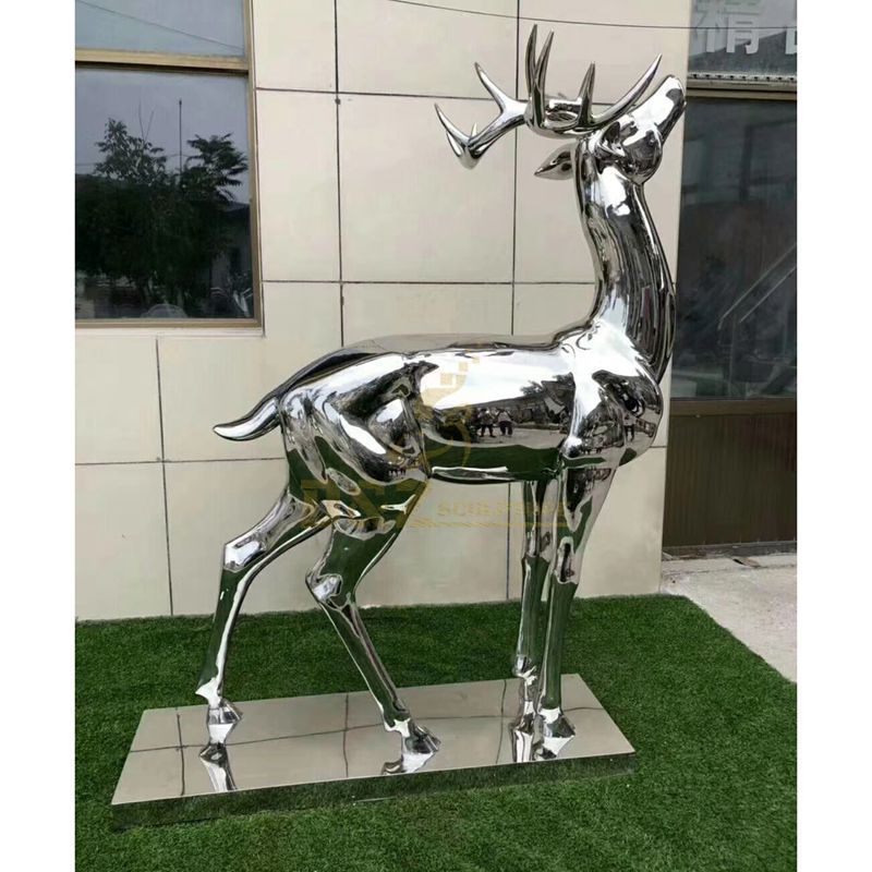 Outdoor garden mirror stainless steel deer sculpture