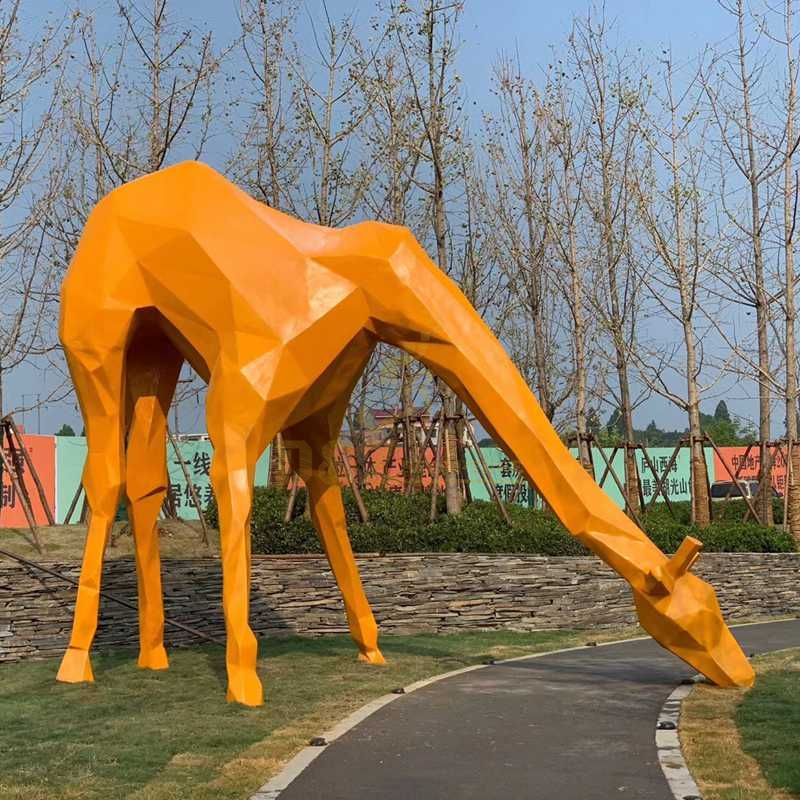Stainless Steel Giraffe Sculpture