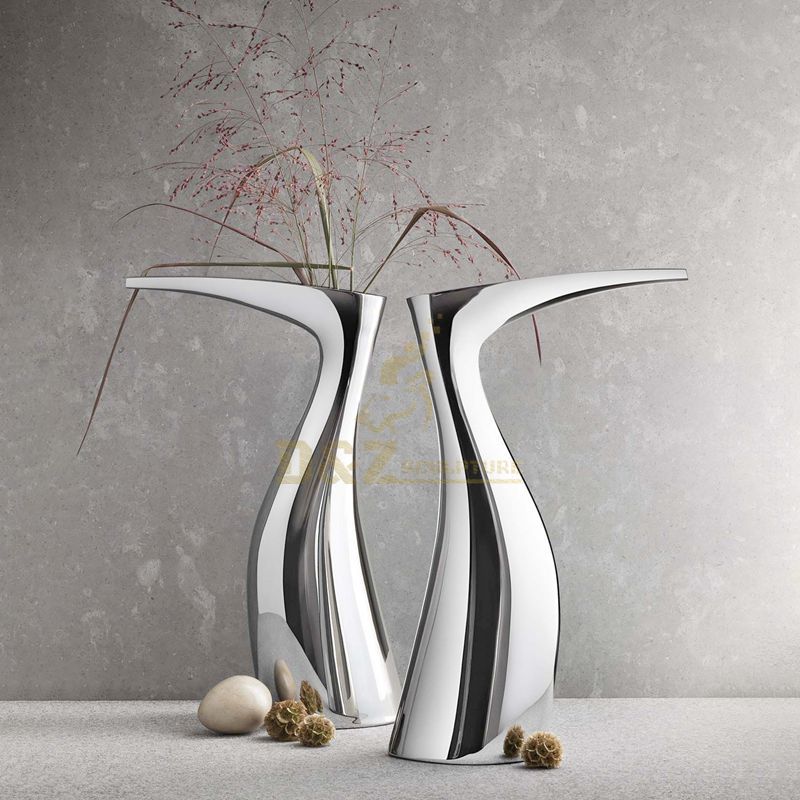 Stainless steel mirror flower pot sculpture
