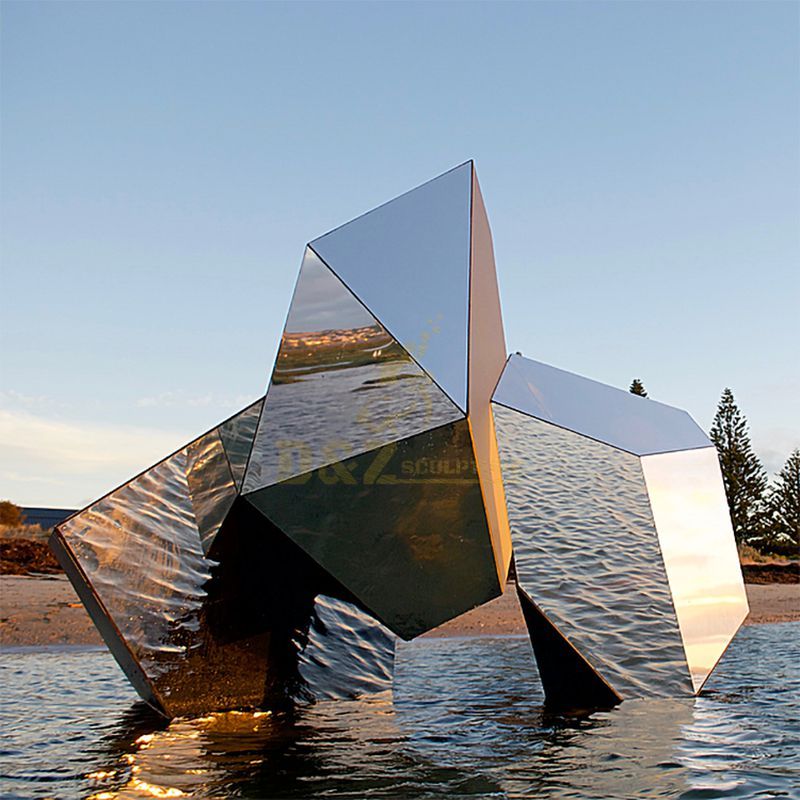 Geometric pattern stainless steel outdoor sculpture