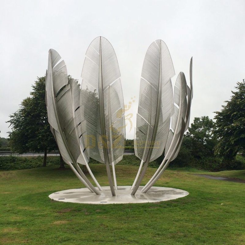 Feather stainless steel grass sculpture