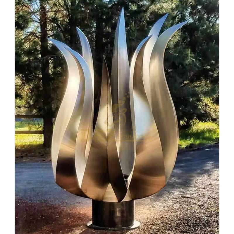 Stainless steel mirror plated flower sculpture
