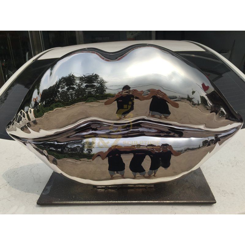 Outdoor modern stainless steel lips smooth sculpture
