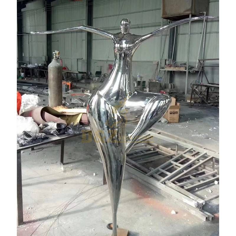 Highly polished stainless steel mirror abstract dancing woman sculpture