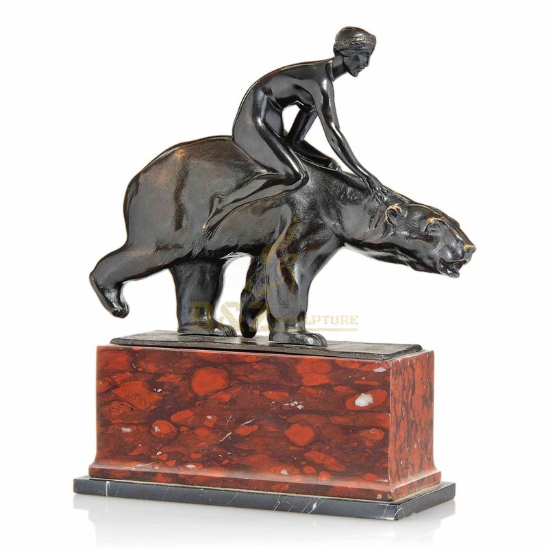 Bronze woman and bronze bear sculpture home decoration sculpture