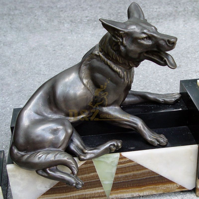 Modern bronze sculpture dog decoration bronze animal sculpture wild
