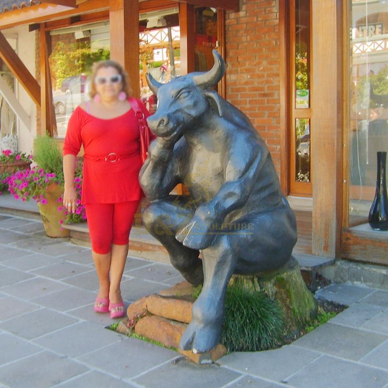 Unique shape outdoor bronze bull sculpture decoration