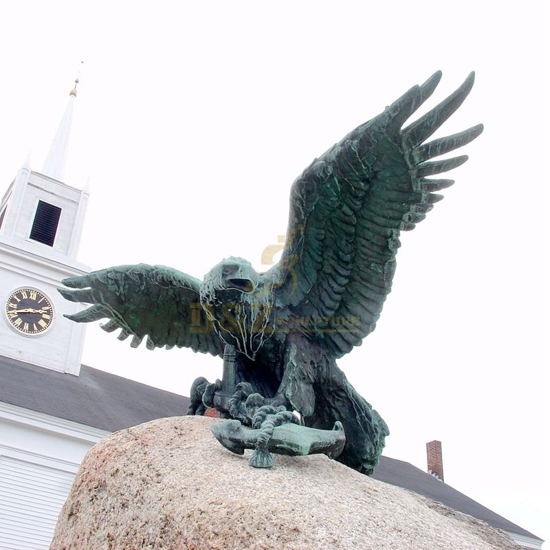 Bronze Life Size Metal Hawk Sculpture For Garden