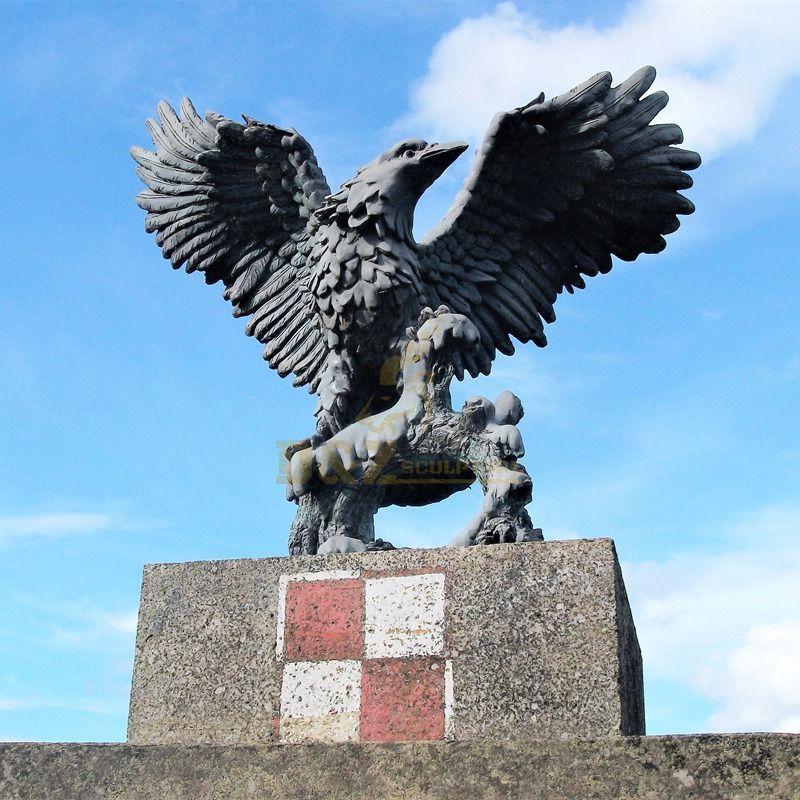 Bronze eagle sculpture flying bird for garden decoration