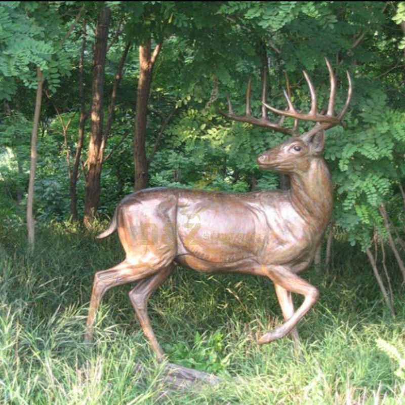 Decorating Bronze Reindeer Stag Statue