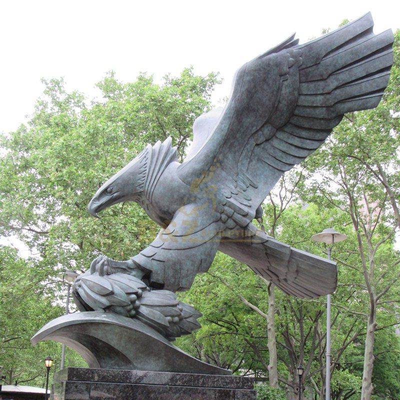 Antique garden art metal bronze crane statue for sale