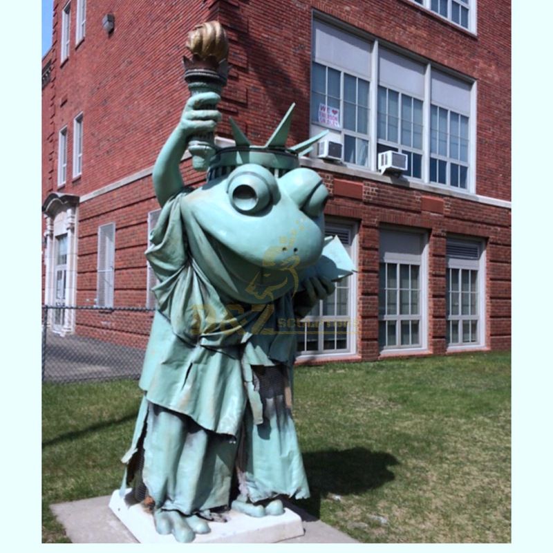 Animal Statue Life Size Cast Bronze Frog Sculpture For Sale
