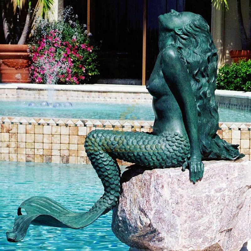 Modern outdoor metal statue bronze mermaid swimming sculpture