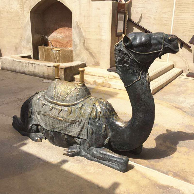 Outdoor Square Decoration Life Size Bronze Camel Sculpture