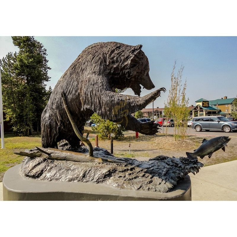 Antique Brass Statue Bronze Bears Catching Fish Sculpture