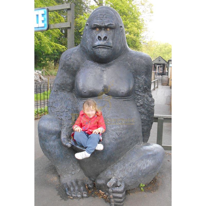 Outdoor large cute image bronze orangutan sculpture