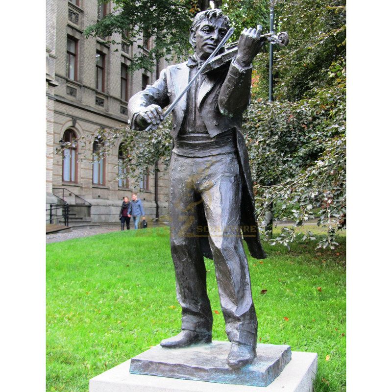 bronze musician figurines