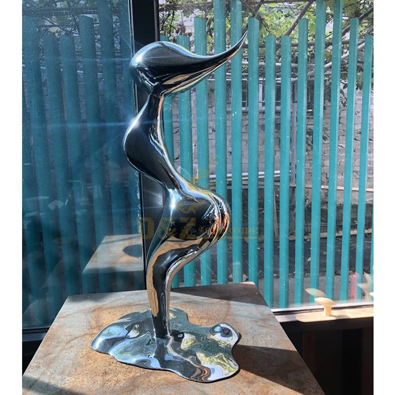 Customized Abstract Figure Stainless Steel Mirror Sculpture