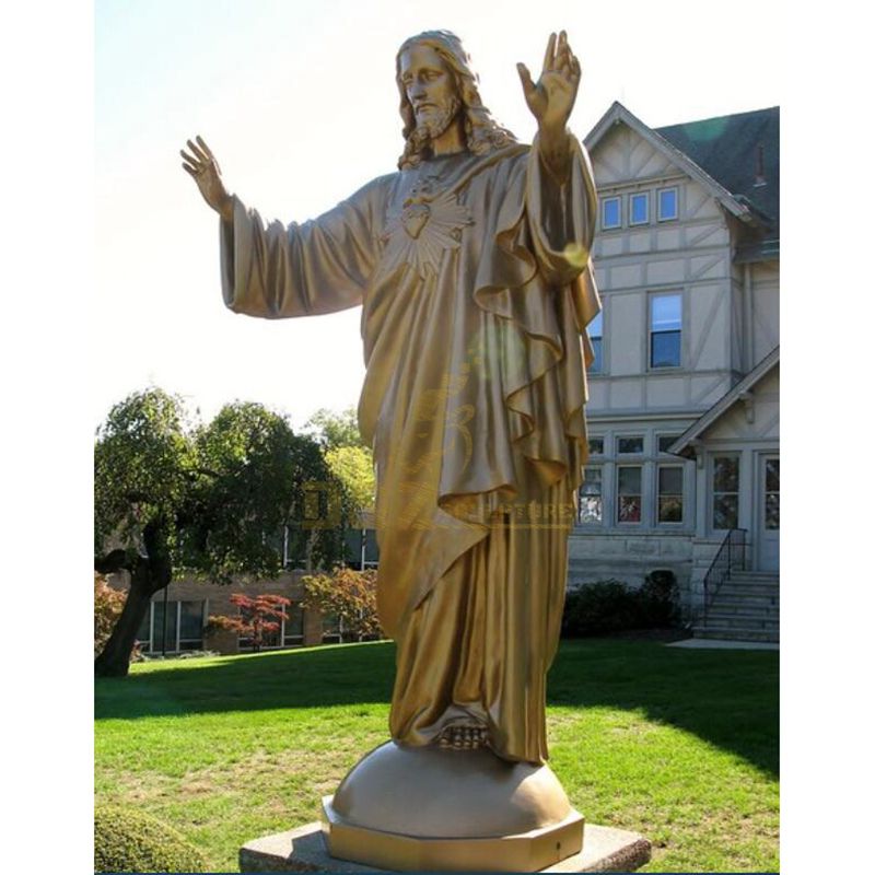 gold jesus statue