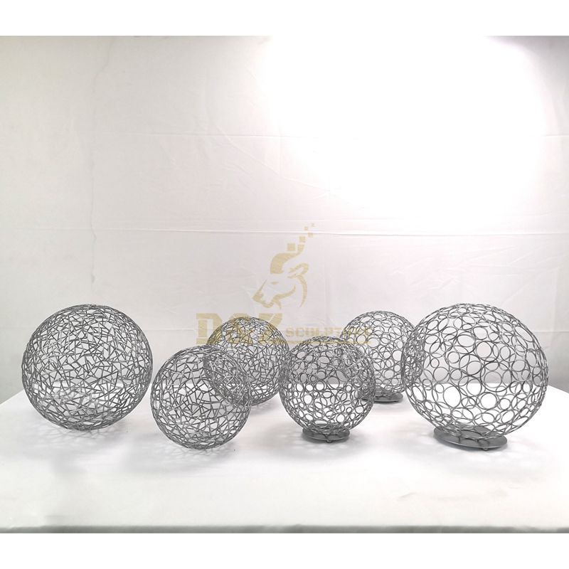 Modern Outdoor Large Stainless Steel Sculpture Hollow Light Ball For Garden