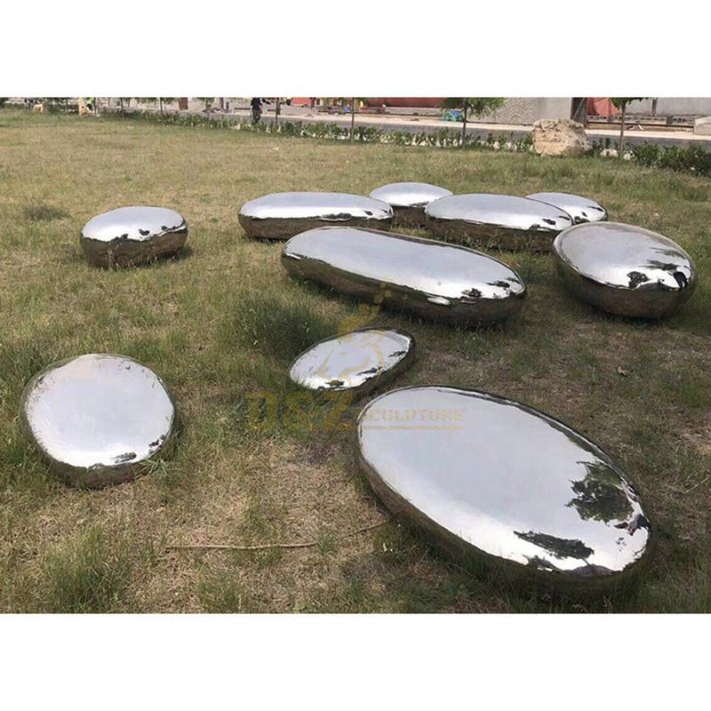 Stainless Steel Outdoor Mirror Polished Modern Rock Sculpture