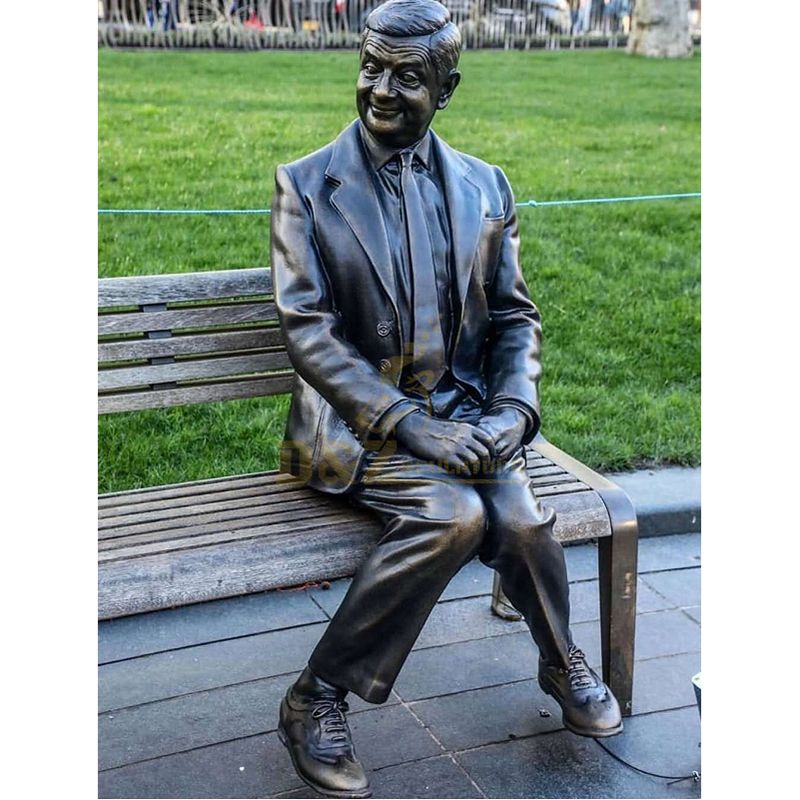 Famous Figure Mr. Bean Sculpture Outdoor Decorations Are On Sale