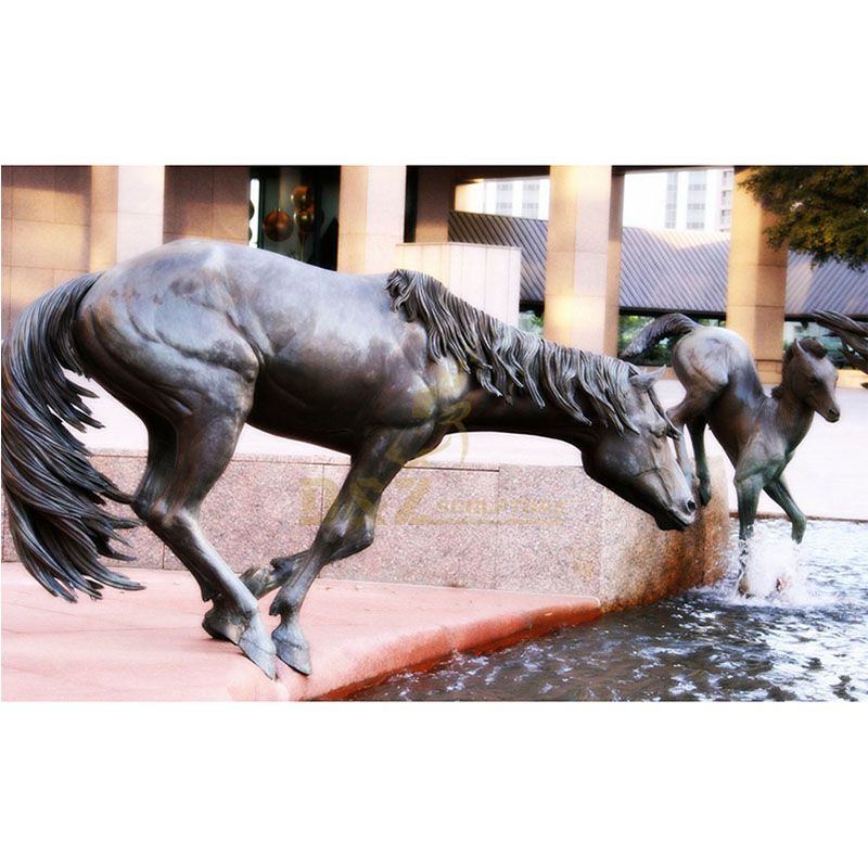 sculptures horse