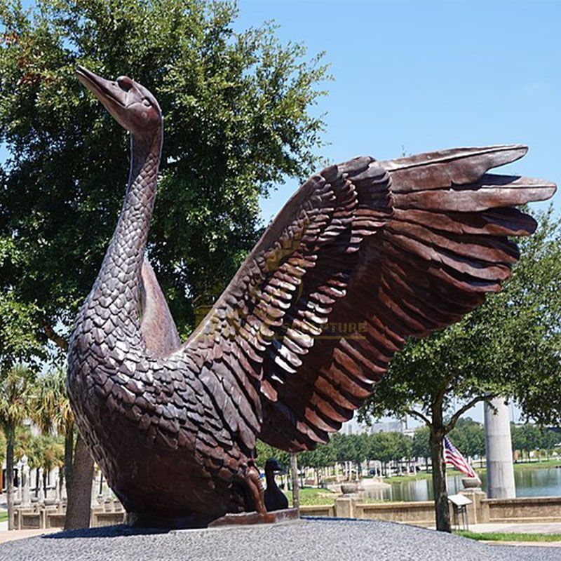 Outdoor large bronze swan garden statue for sale