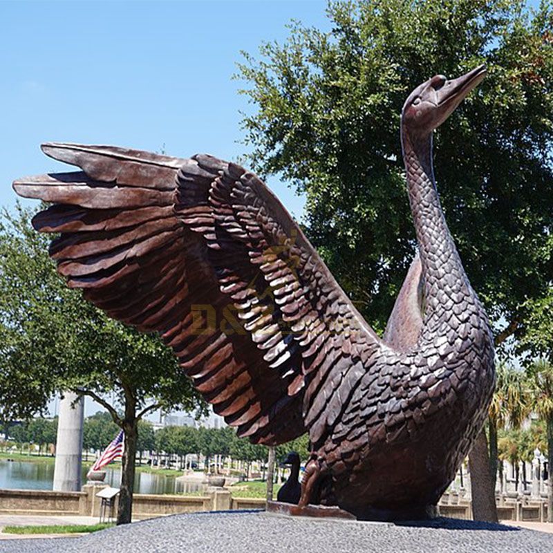 swan garden statue