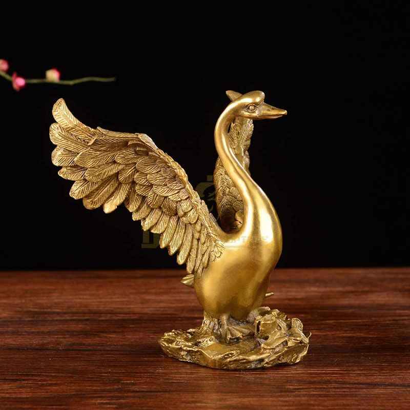 bronze swan statue