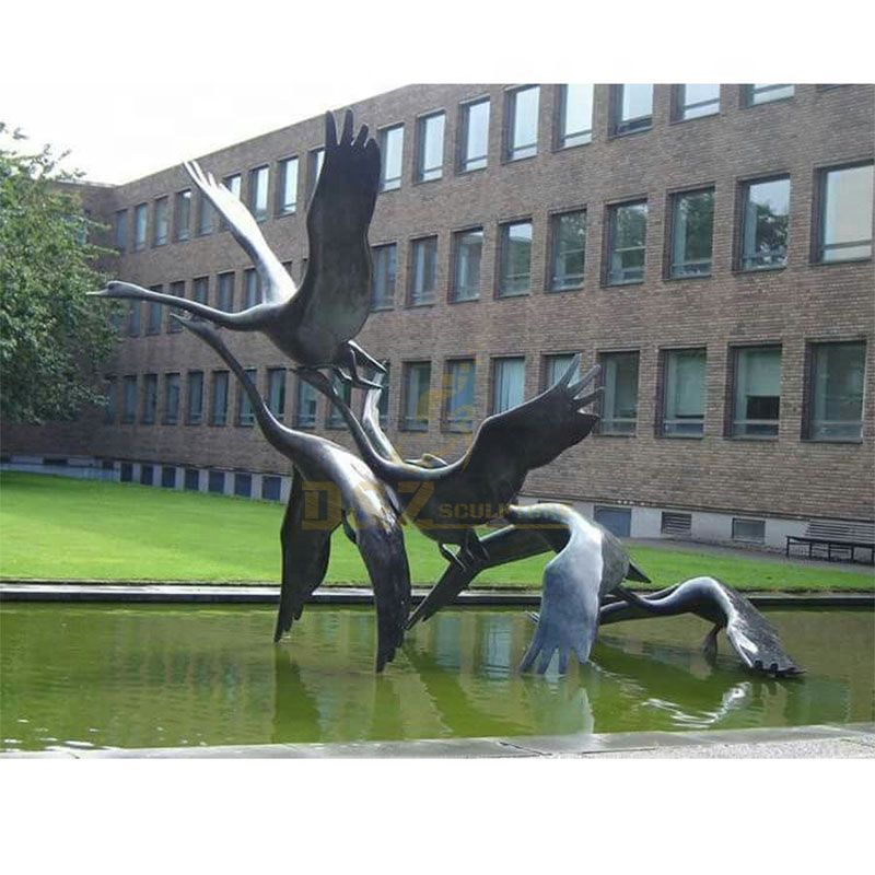 Garden bronze flying wild goose statue for pool decoration