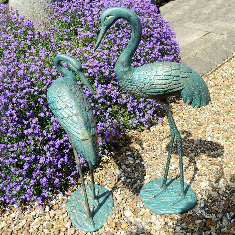 Outdoor cast aluminum crane statue for garden