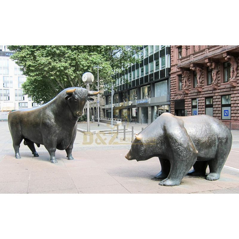 bulls and bears statue