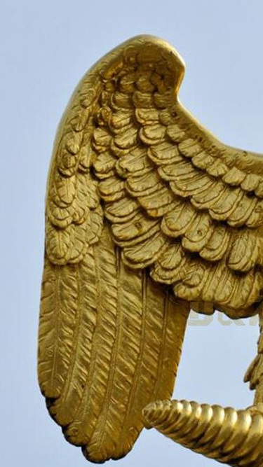 bronze eagle sculpture