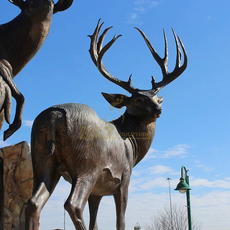 statue of elk