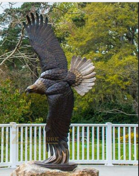 eagle statue in india