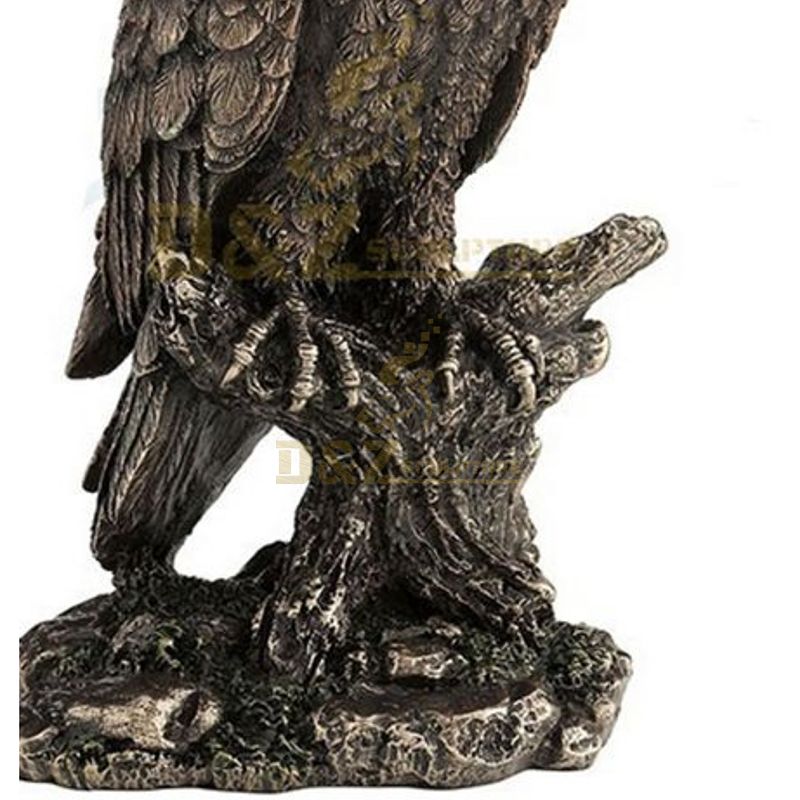 eagle statue