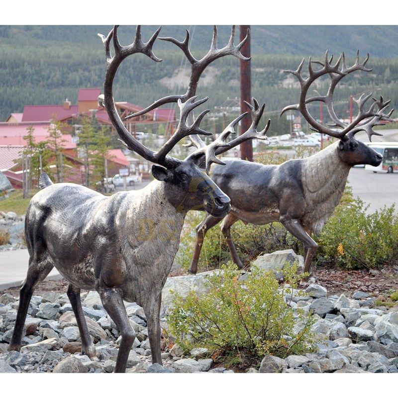 Outdoor metal animal decoration custom garden bronze reindeer sculpture for sale