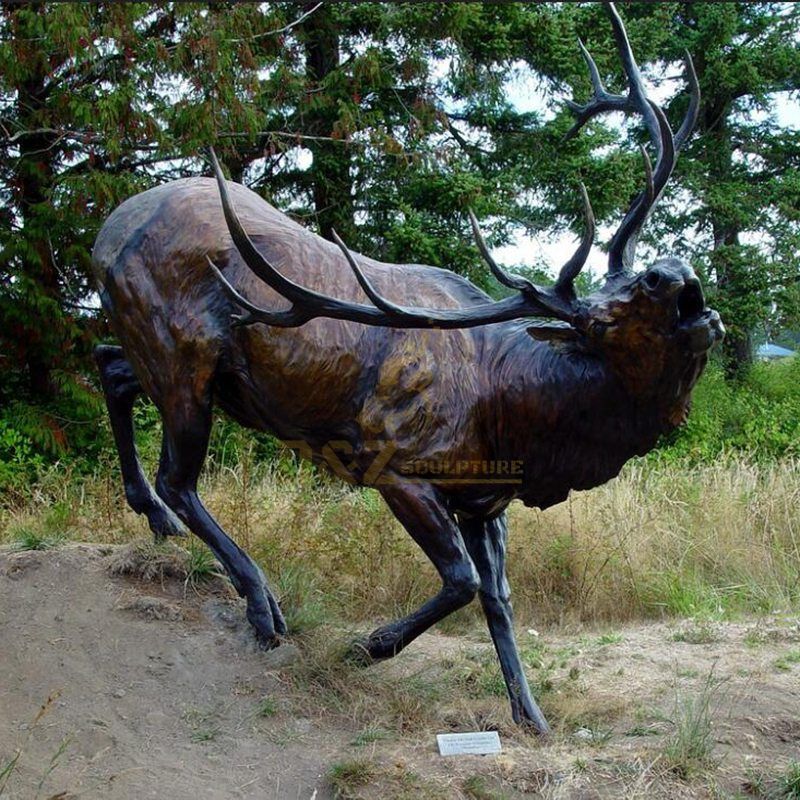 Exquisite brass elk walking metal sculpture garden decoration
