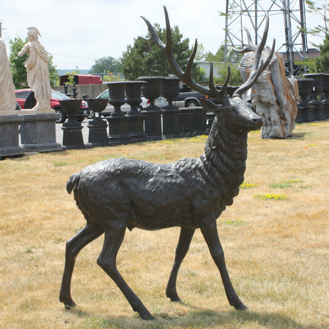 elk sculpture